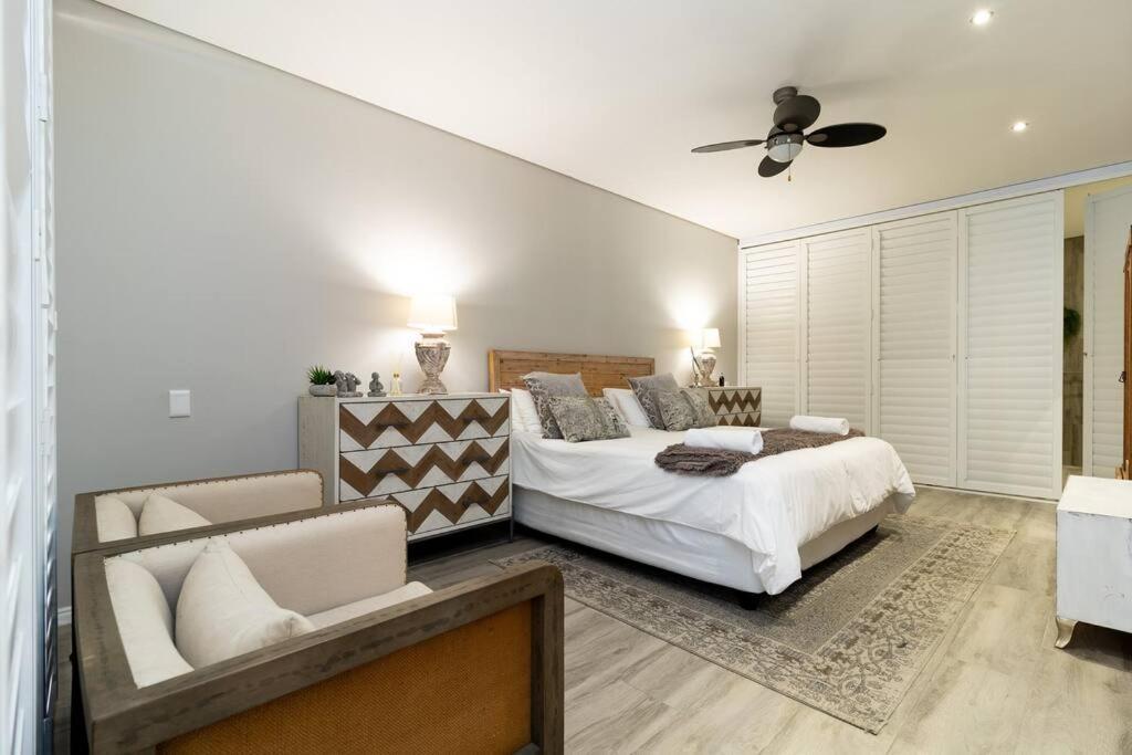 Apartment Ct Smart For Professionals Cape Town